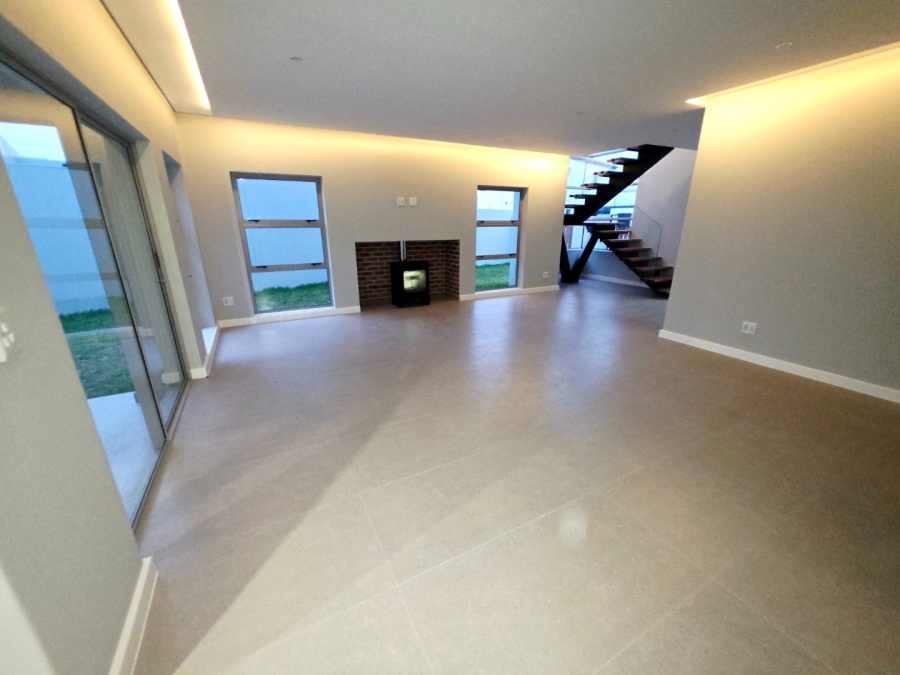 4 Bedroom Property for Sale in Sandown Western Cape